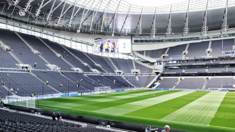 Tottenham Stadium: Einblicke in das neueste Fußballstadion in London